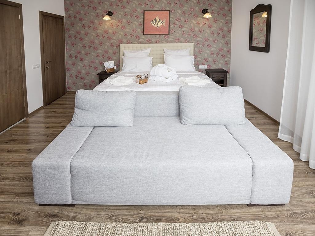 Villa Ronda 에포리수드 객실 사진