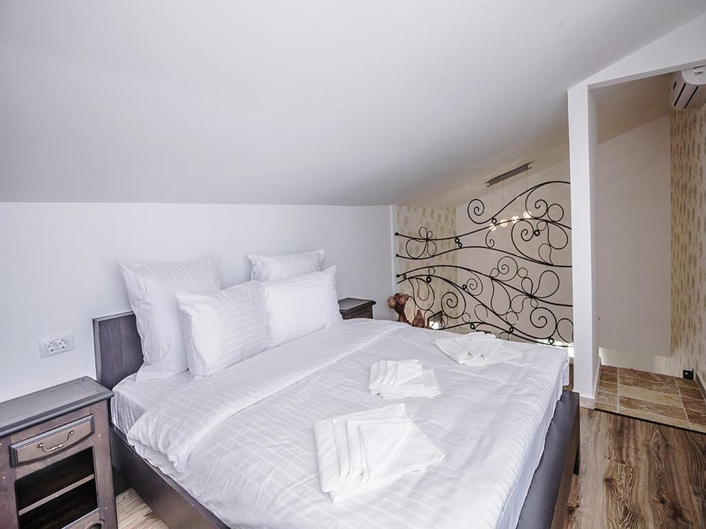 Villa Ronda 에포리수드 외부 사진