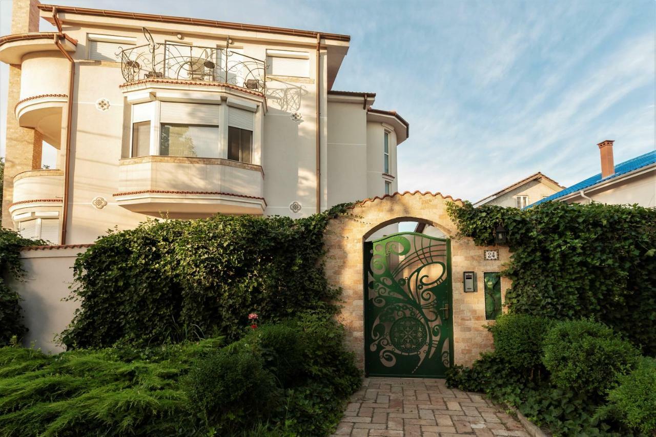 Villa Ronda 에포리수드 외부 사진