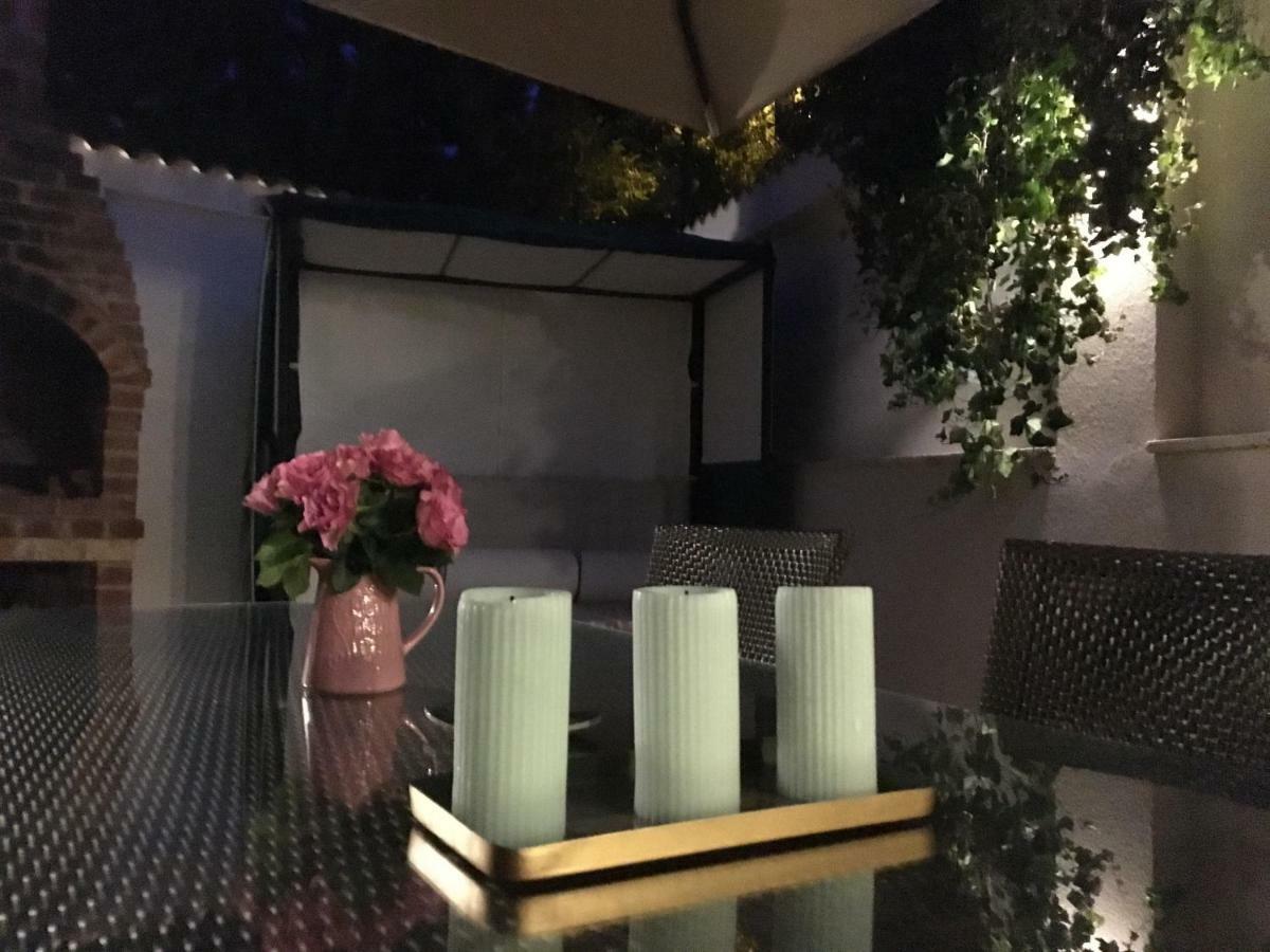 Villa Ronda 에포리수드 외부 사진